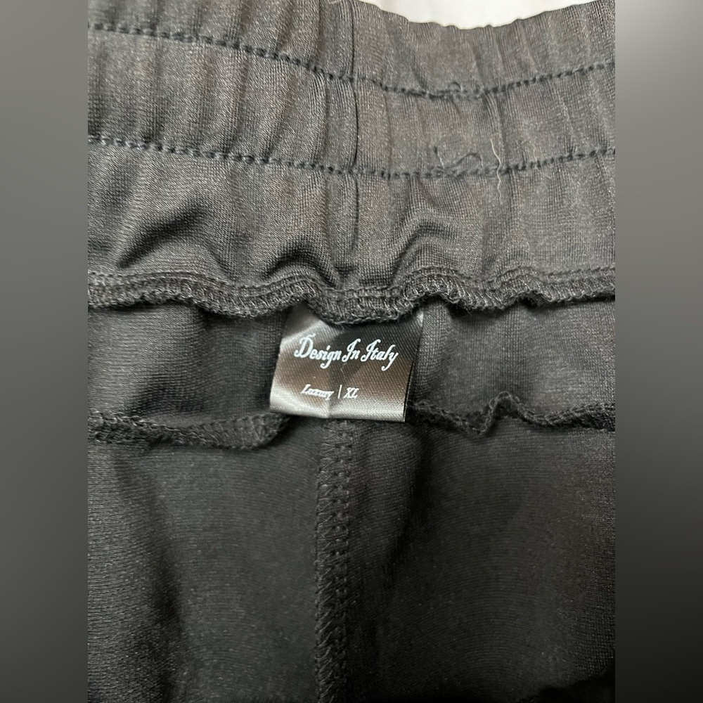 Joggers with Pockets - Picture 3 of 3